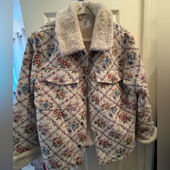 Altar'd State Jackets & Blazers - Altar’d State Tapestry Jacket